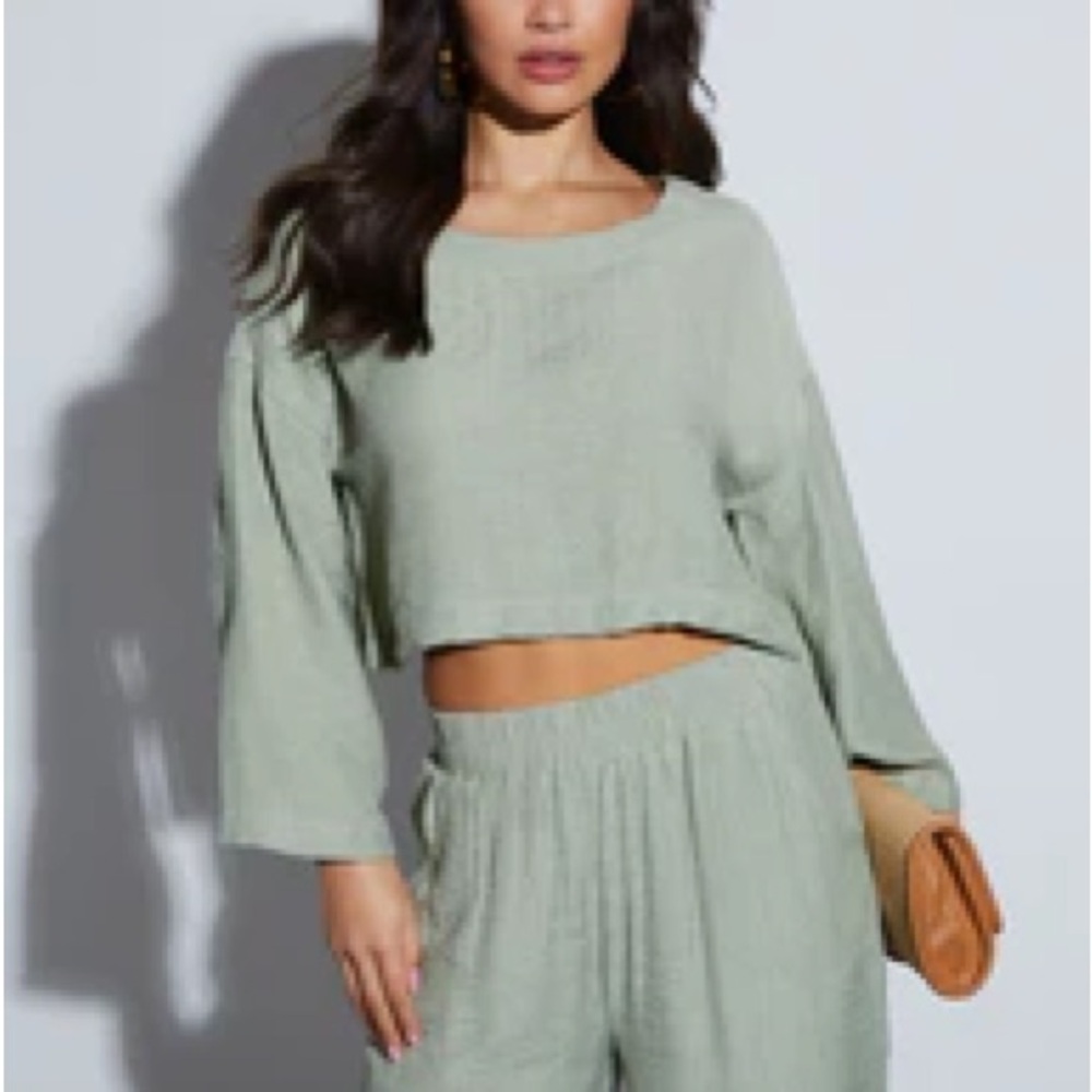 Vici London Wide Leg Pants and Long Sleeve Crop SET